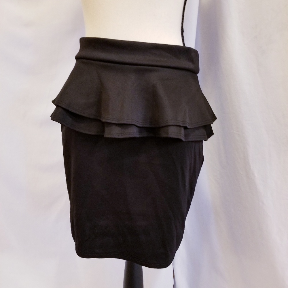 Krush Women's Skirt Large